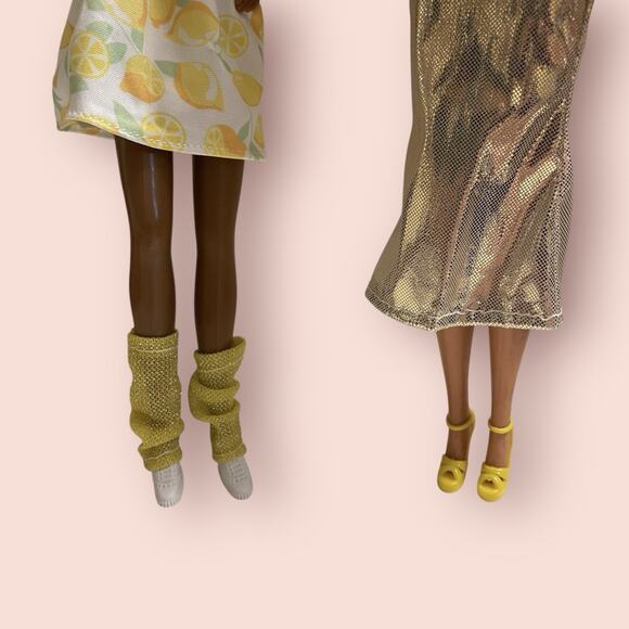 Strawberry Shortcake LEMON MERINGUE Clothing Outfits Unboxed & 2 Barbie Dolls - Picture 14 of 15